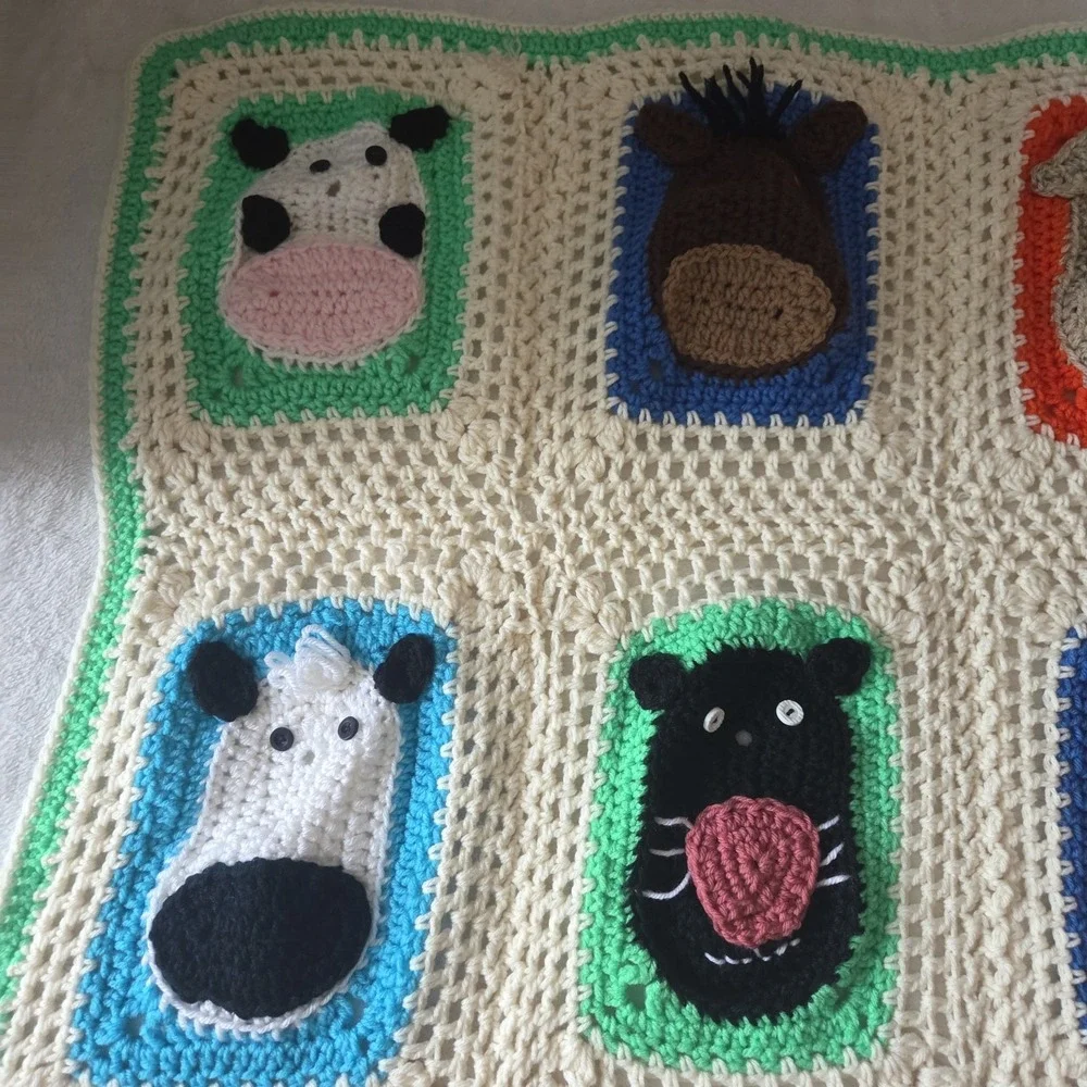 Granny‎ Square Crochet Aphgan Farm Zoo Animal 3D Baby Blanket Buttons